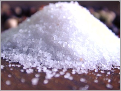 Người tăng huyết áp có phải kiêng muối và đường?