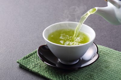 Nghiên cứu mới: Chiết xuất từ trà xanh giúp điều trị u xơ tử cung