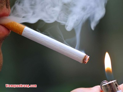 Nghiện thuốc lá – Nguyên nhân gây HÔI MIỆNG chắc chắn 100%