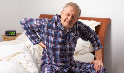 Bí quyết giảm đau nhức xương khớp vào ban đêm ở người già - Hiệu quả không ngờ!