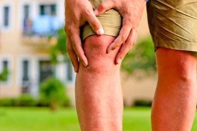 Bị viêm khớp gối, sưng nóng phải làm sao? Chuyên gia Nguyễn Thị Lực tư vấn
