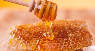 Dùng sáp ong trị hôi miệng có thực sự hiệu quả không? PGS.TS Dương Trọng Hiếu tư vấn