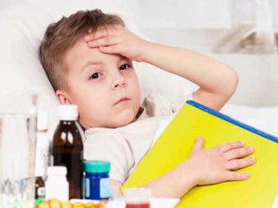 Tại sao trẻ em hay bị viêm phế quản? Điều trị bệnh này ở trẻ có khó không?