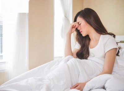 Mất ngủ buổi trưa có tác hại như mất ngủ đêm không?