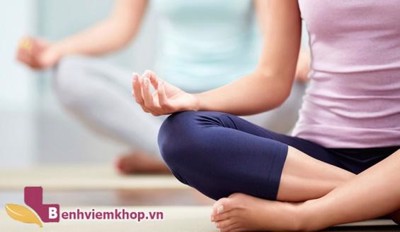 Hướng dẫn 3 bài tập yoga chữa đau khớp gối hiệu quả bất ngờ