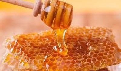 Sản phẩm chứa dịch chiết sáp ong trong cồn có tác dụng với các bệnh răng miệng ra sao?