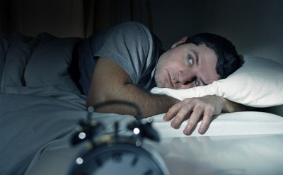 Người bị mất ngủ kéo dài, hay thức giấc nửa đêm phải làm sao để cải thiện?