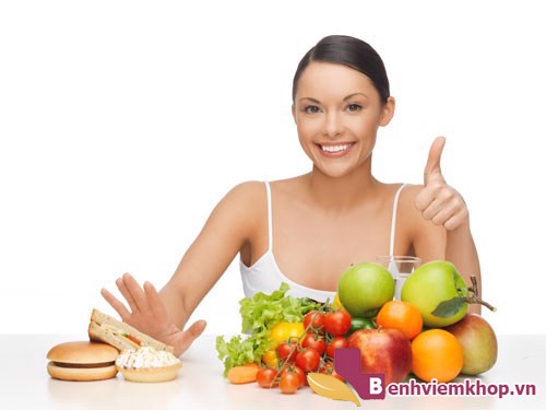 VIÊM KHỚP DẠNG THẤP và cách điều trị tự nhiên giúp hạn chế cơn đau