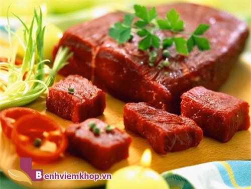 Người mắc VIÊM KHỚP DẠNG THẤP kiêng ăn gì thì tốt? XEM NGAY lời khuyên của chuyên gia!