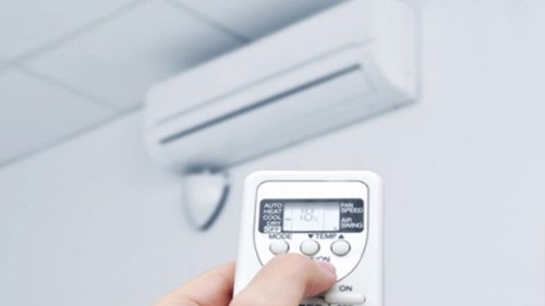 Ngồi điều hoà bị đau khớp, cứng khớp có phải bị viêm khớp dạng thấp không?