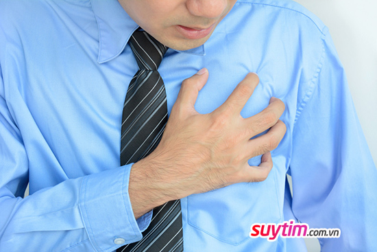 Người bị hội chứng mạch vành cấp thường được báo hiệu bởi cơn đau thắt ngực