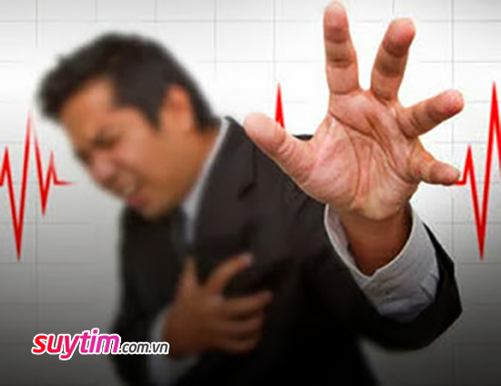 Đàn ông thường có triệu chứng đau ngực nặng hơn so với phụ nữ
