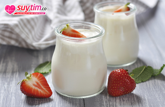 Người bệnh hở van tim nên ăn sữa chua hoặc sữa ít béo
